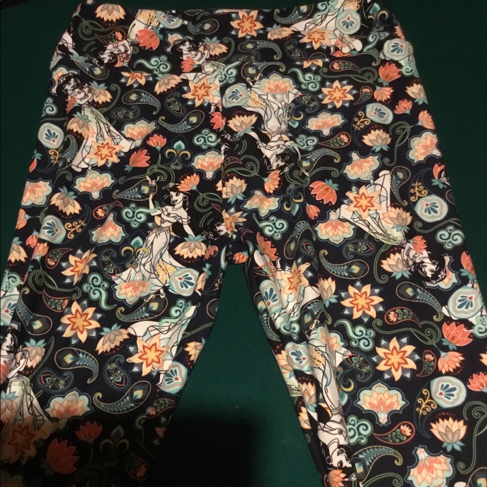 Lularoe Disney Princess Jasmine OS leggings