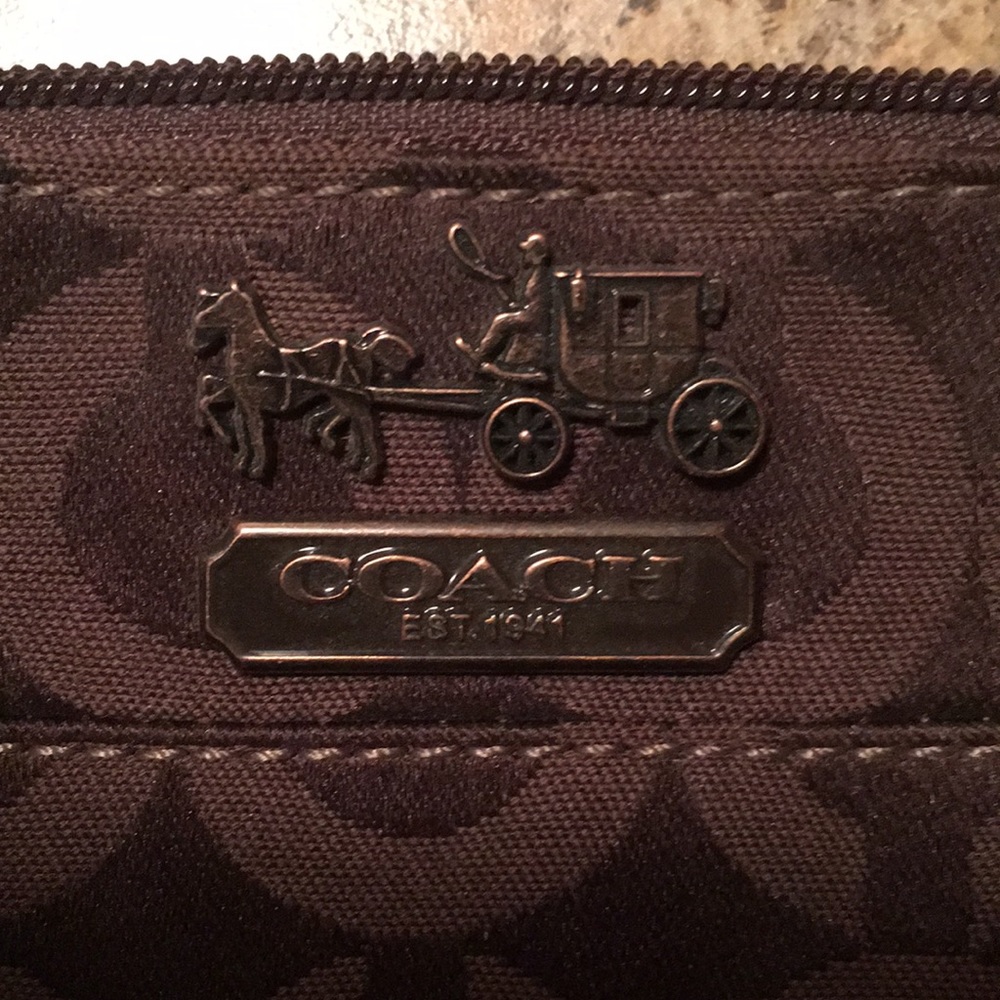 Coach wristlet - Picture 2 of 3