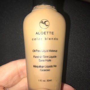 Aloette Oil-Free Liquid Makeup
