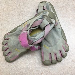 Vibram Toe Shoes