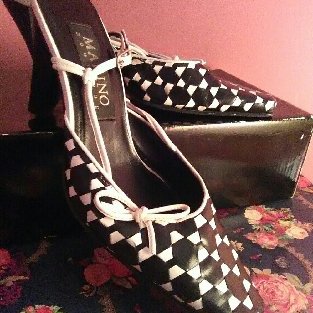 SHOE CLOSE OUT SALE