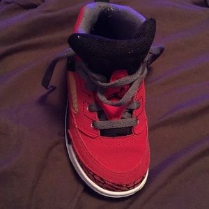 Air Jordan’s toddler size 9