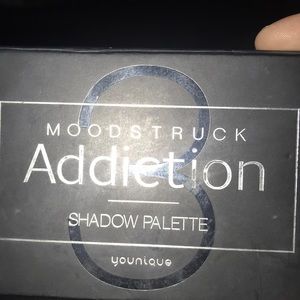 Younique Moodstruck Addiction Shadow Palette #3