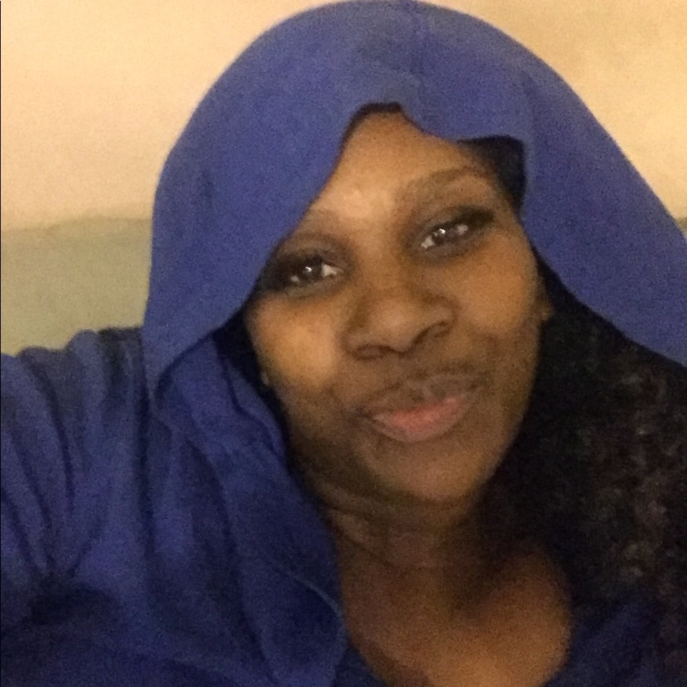 Meet your Posher, Lakeisha