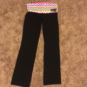 Never worn VS flare Yoga pants!