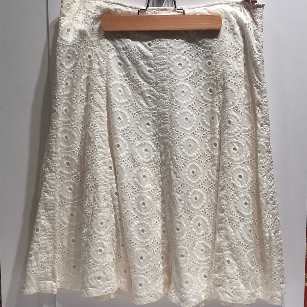 Cabi Laced MIdline  flared skirt.