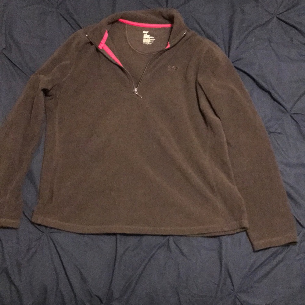 Brown Gap fleece pull over