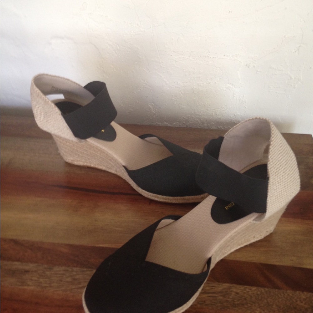 Adrienne Vittadini Wedge Espadrilles size 10