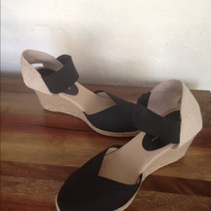 Adrienne Vittadini Wedge Espadrilles size 10