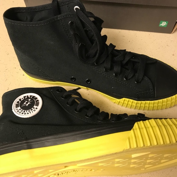 83 off pf flyers shoes nwt hi top sneakers size 10 new poshmark pf flyers size 10