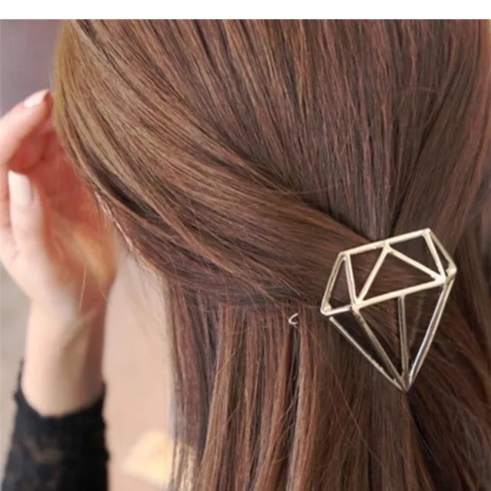 Super cute hairpin