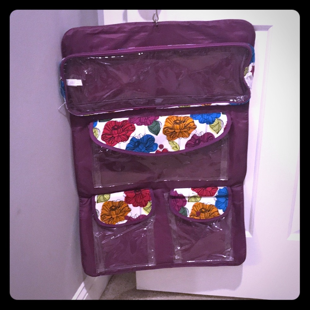 HANGING FOLDING TOILETRY BAG