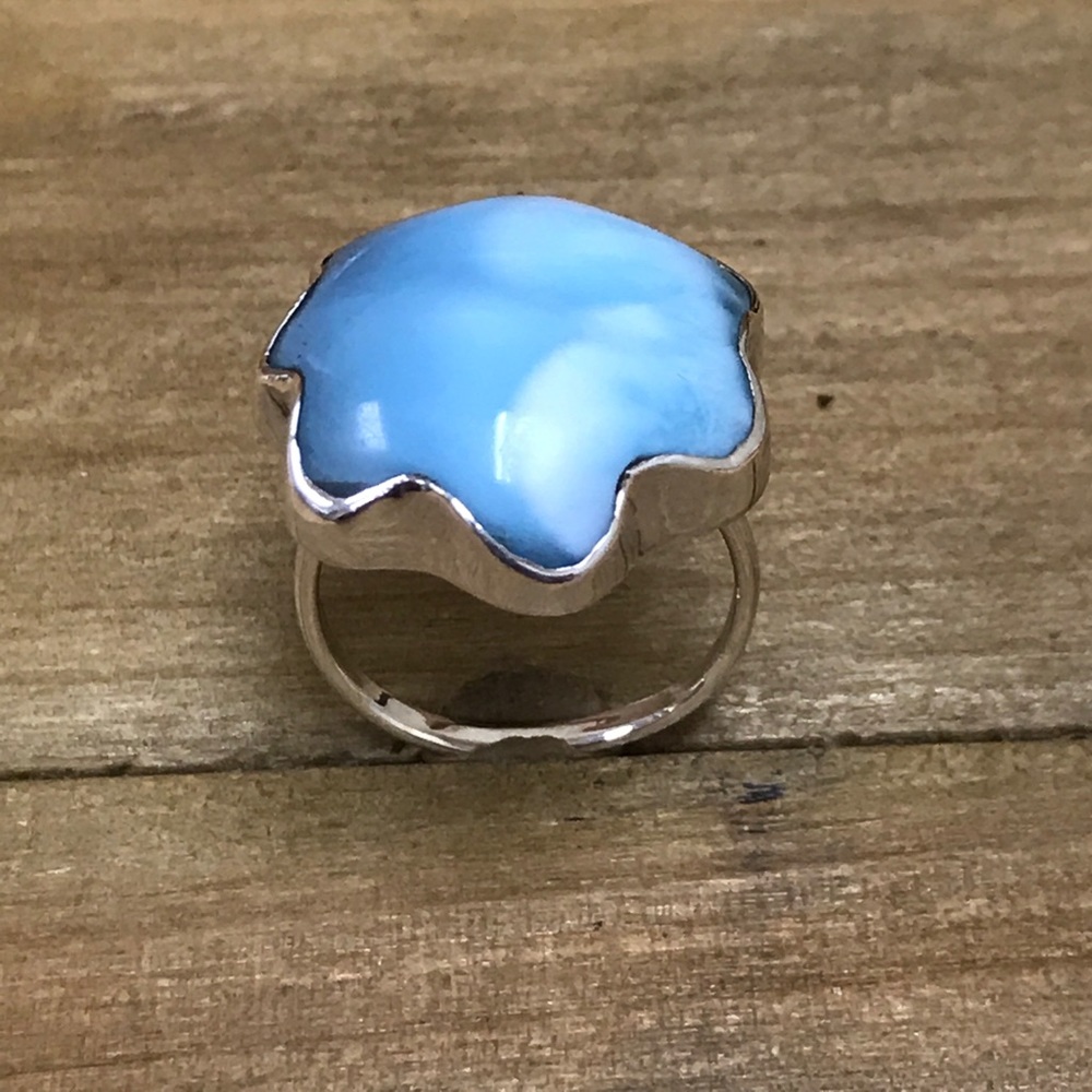 Ring - Picture 2 of 7
