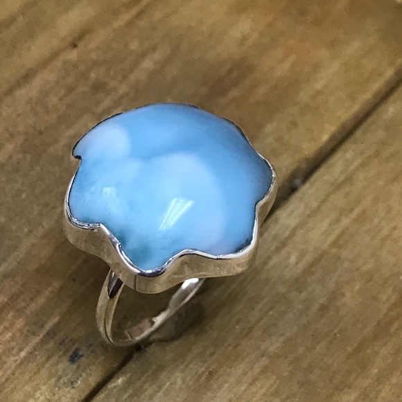 Ring - Picture 3 of 7