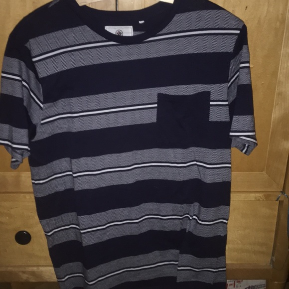 On the byas t-shirt - Picture 1 of 1