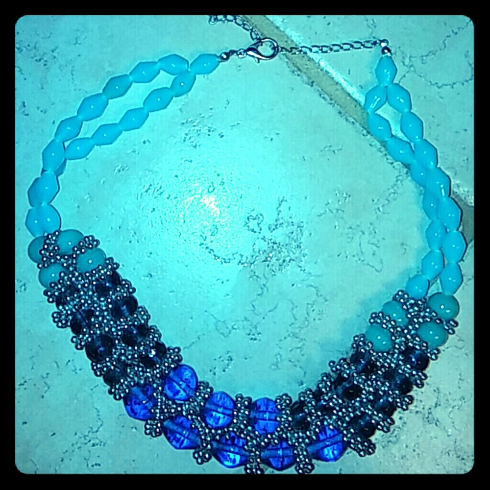 Beaded Necklace. Turquoise and Blues