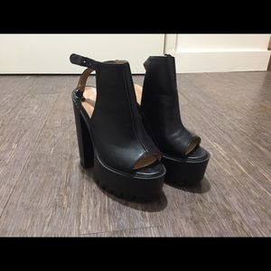 Black chunky party heels platforms