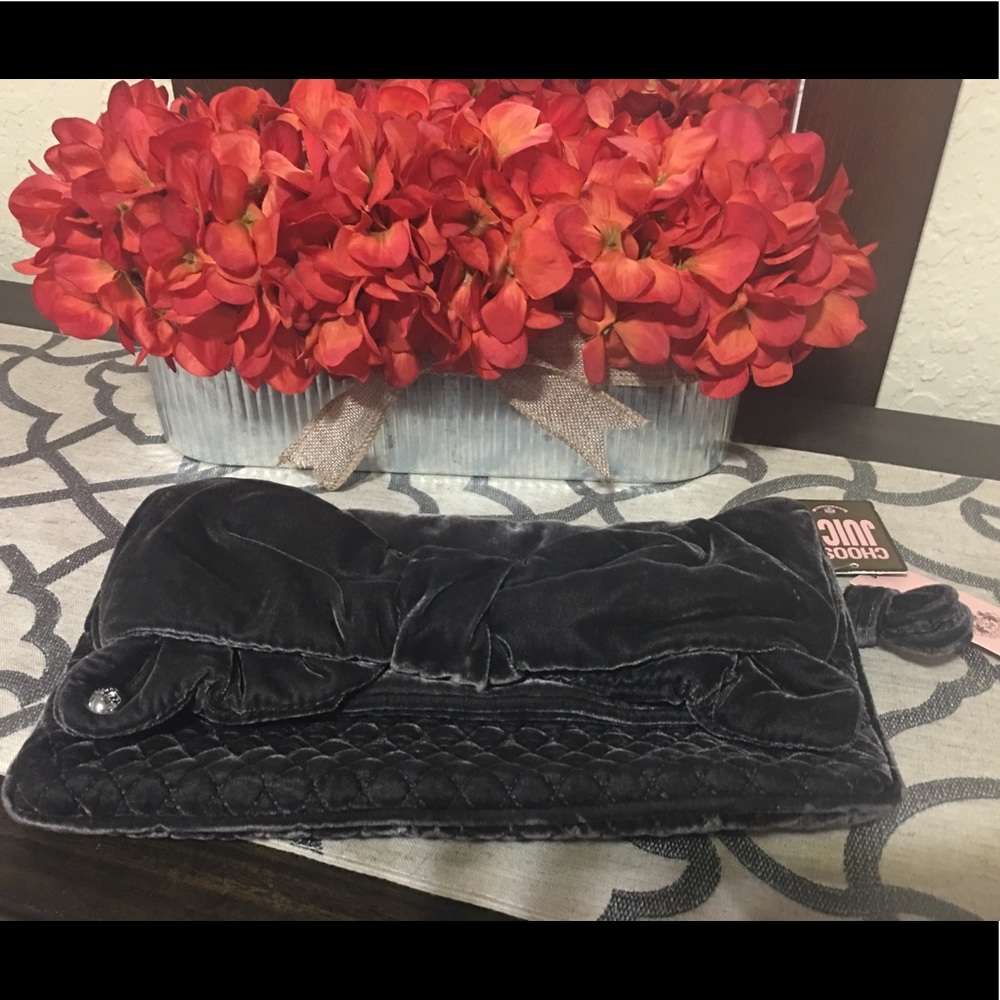 Juicy Couture - Clutch- NWT