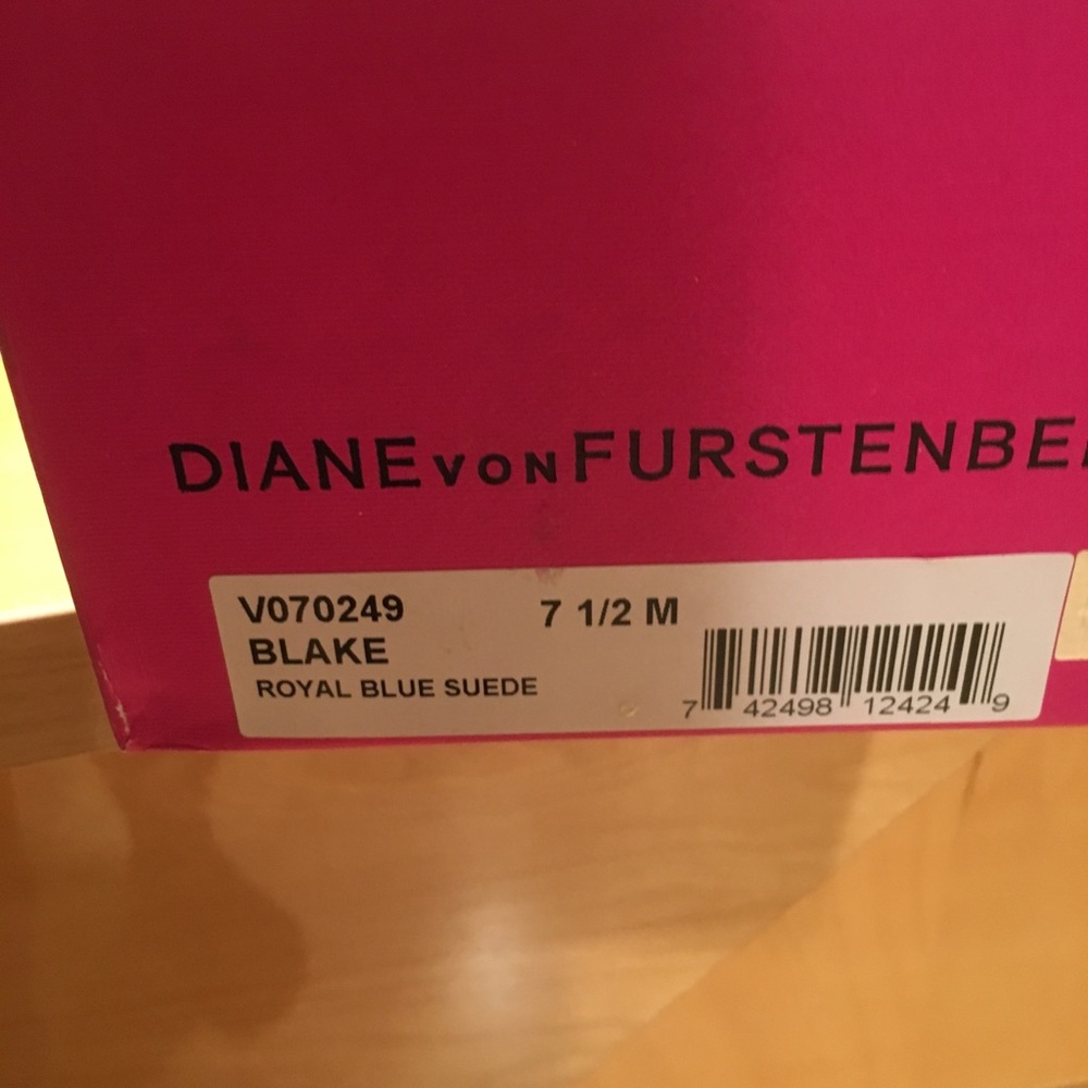 Shoes - Picture 3 of 3