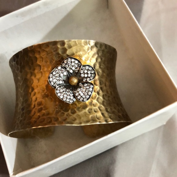 Bracket - Picture 3 of 3