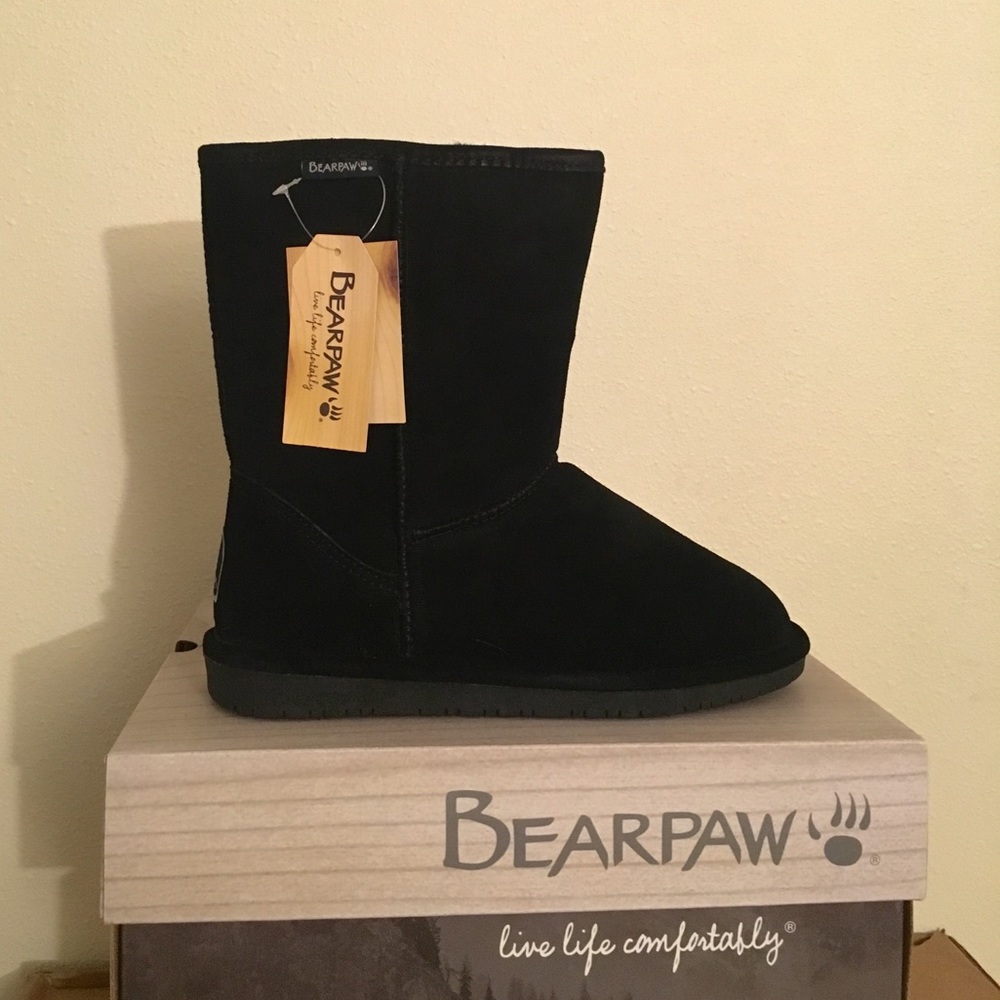 BearPaw Boots🐾