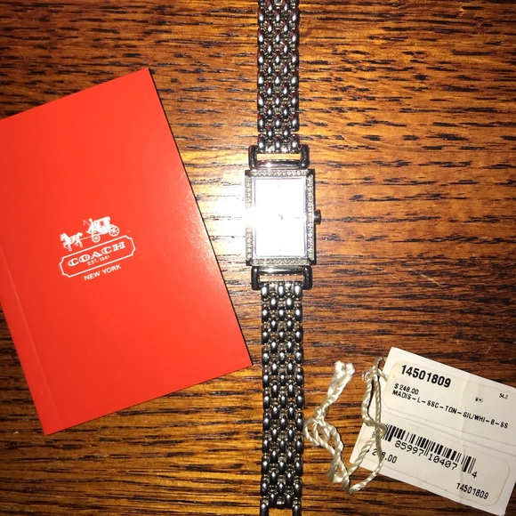 Authentic Coach Silvertone watch - Picture 3 of 6