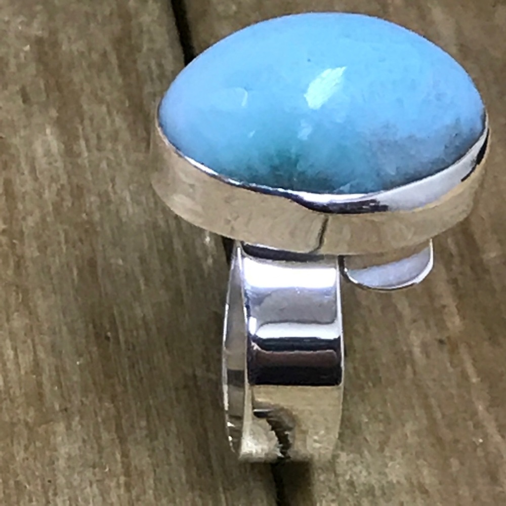 Ring - Picture 2 of 6