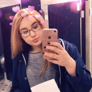 Meet your Posher, Kara