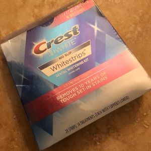Crest 3D white strips
