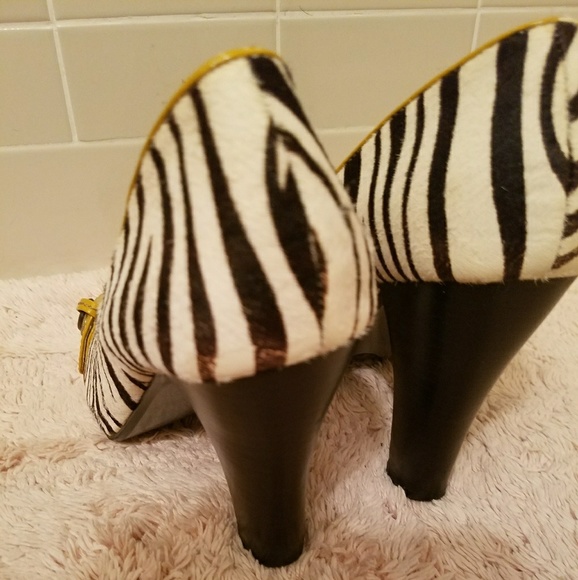 Zebra Print and Yellow Patent Peep Toe Pumps - Picture 6 of 7