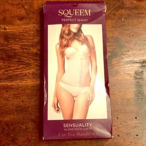 Waist slimmer by Squeem