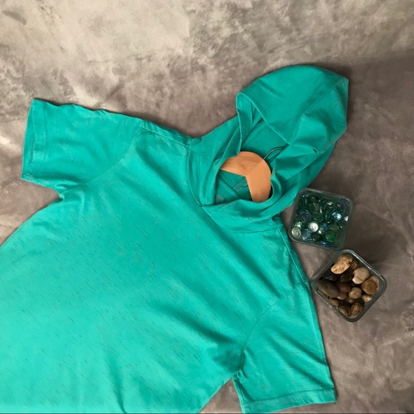 Red Camel Short Sleeve Hoodie Shirt - Picture 3 of 4