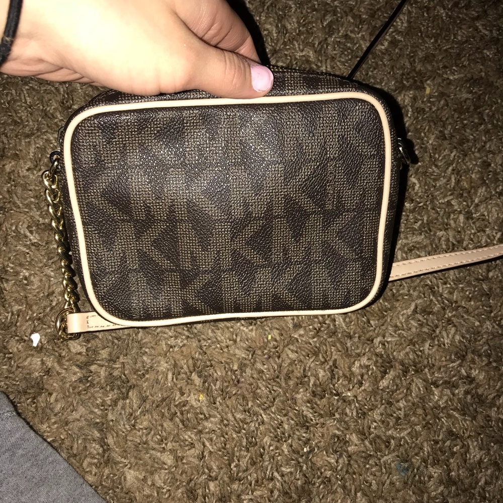Michael Kors cross body - Picture 3 of 3