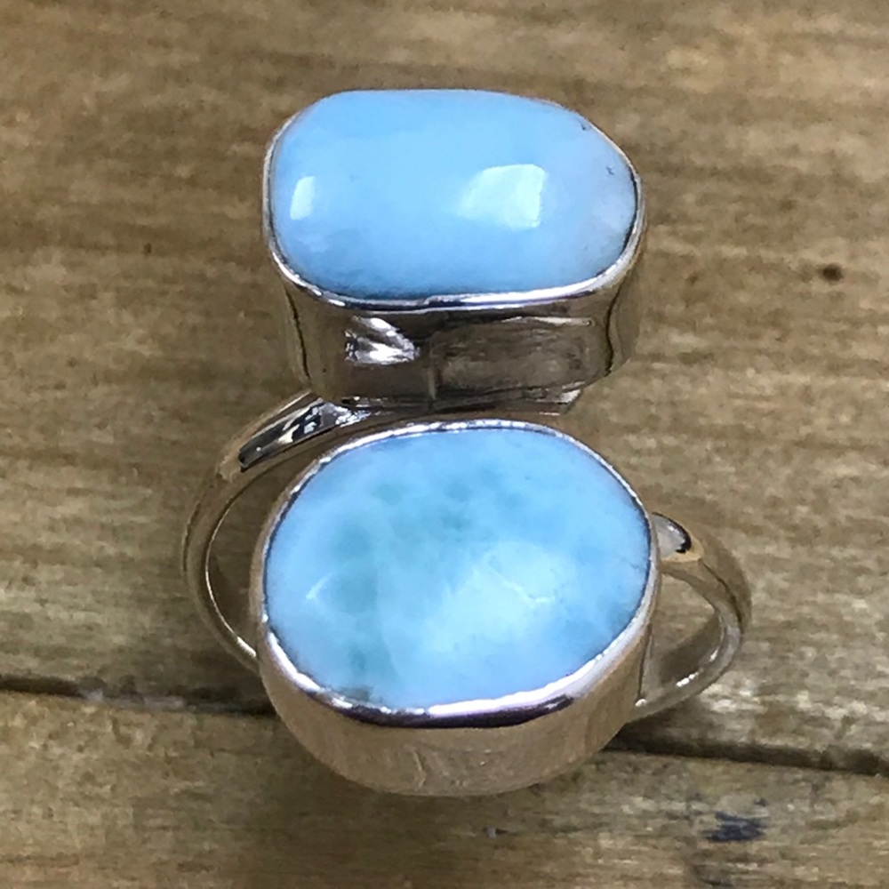 Ring - Picture 3 of 7