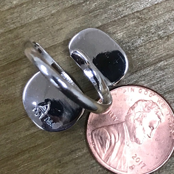 Ring - Picture 7 of 7