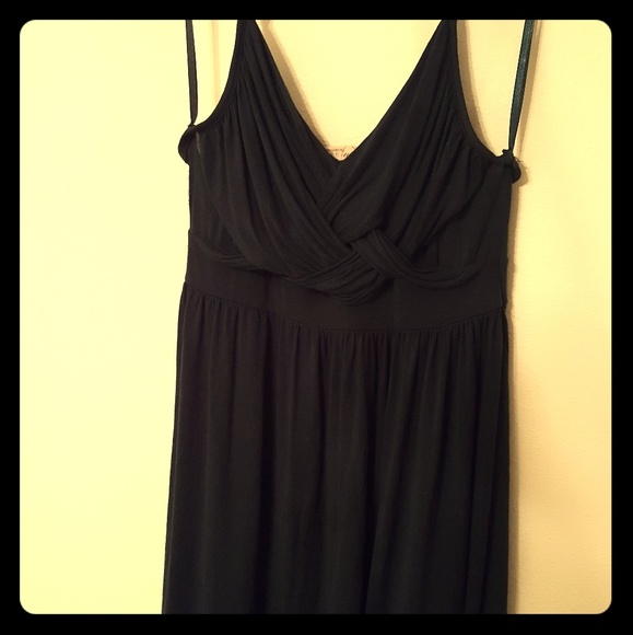 Dress - Picture 1 of 3