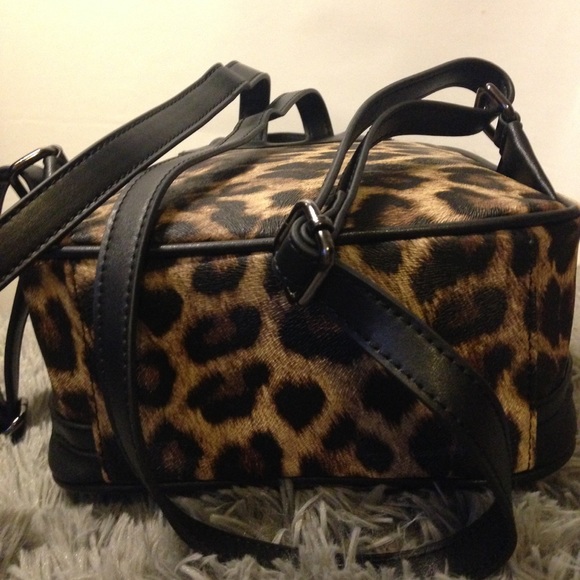 Sold New Bebe leopard faux leather backpack - Picture 7 of 8