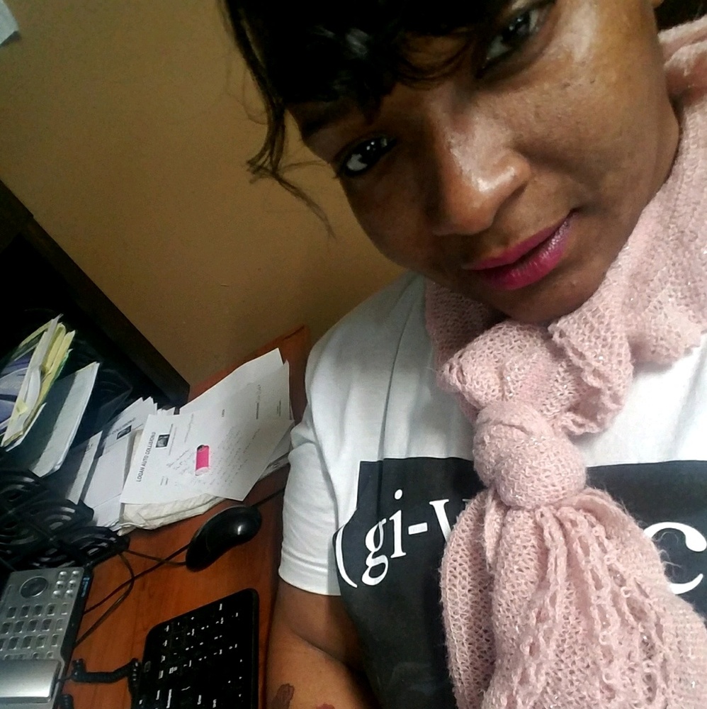 Meet your Posher, Brandie