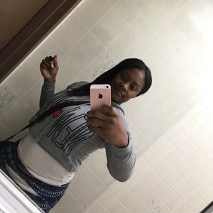 Meet your Posher, Tonisha