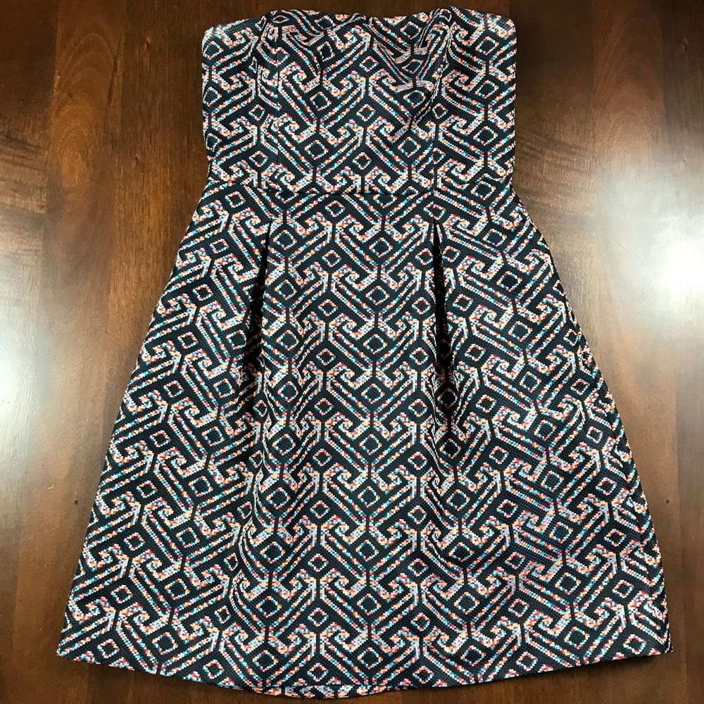 SOLD NWOT Trina Turk strapless dress, size 6 - Picture 2 of 6