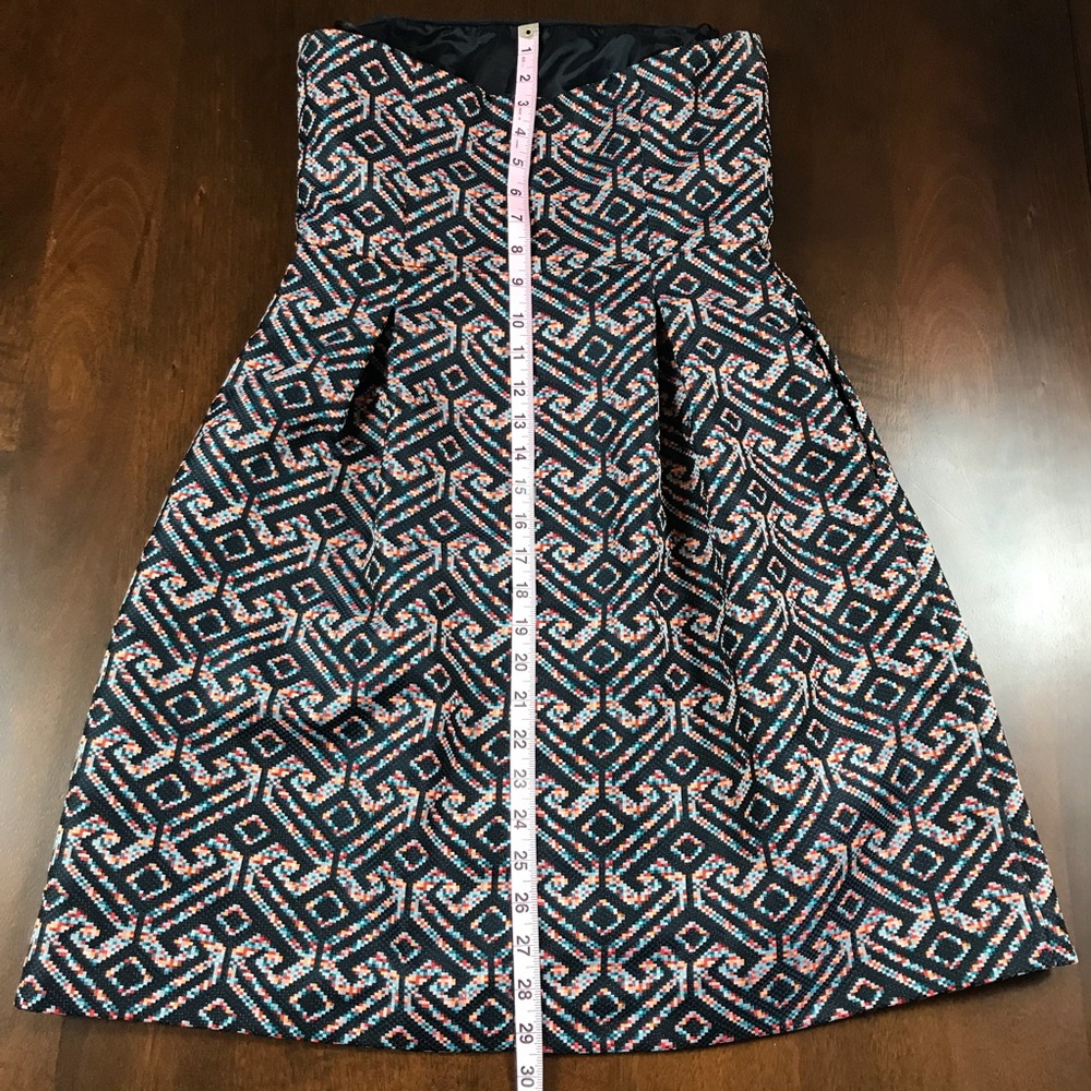 SOLD NWOT Trina Turk strapless dress, size 6 - Picture 6 of 6