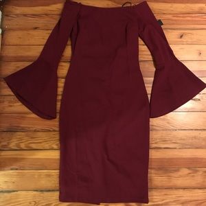 *NWT* Off The Shoulder Bell Sleeve Midi