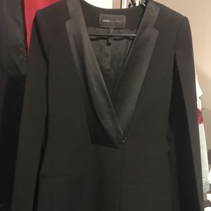 BCBG OTTIS CAPE DRESS