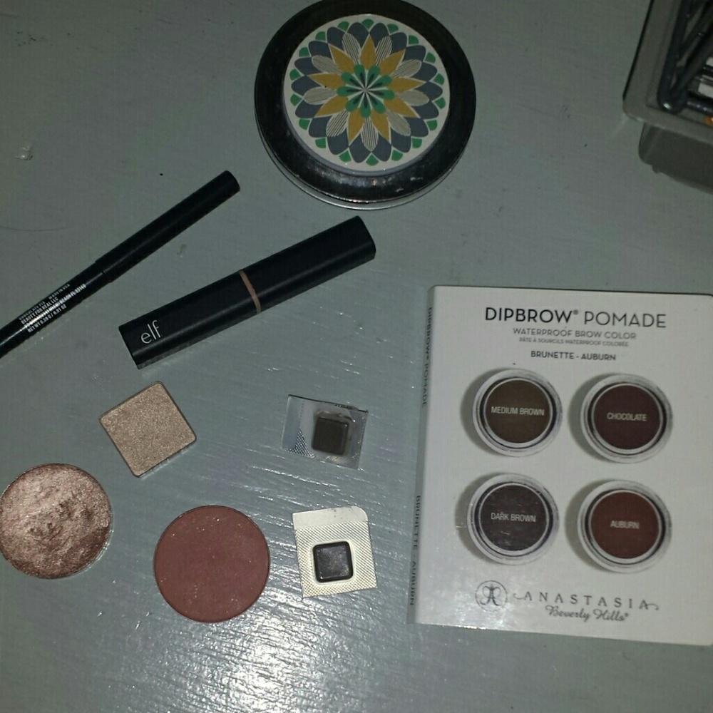 MAKEUP BUNDLE