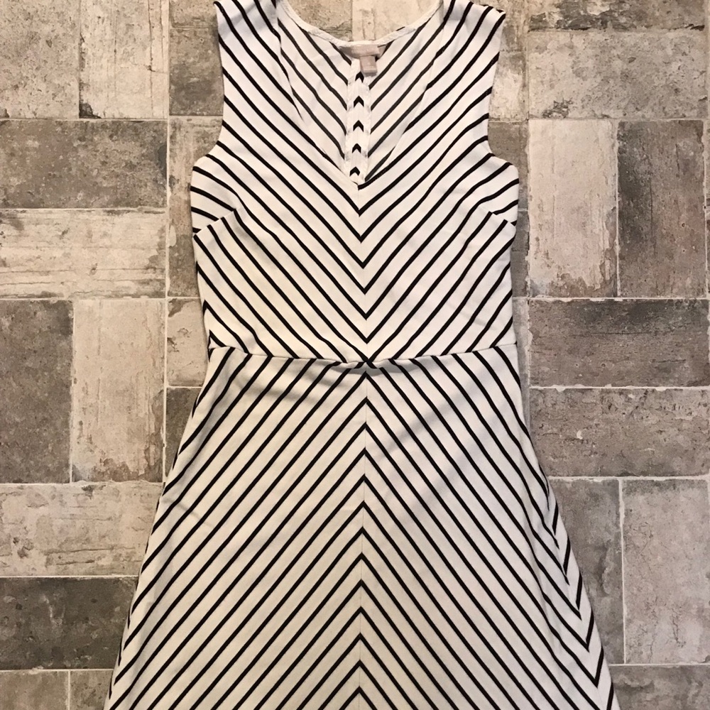 Banana Republic Black & White dress