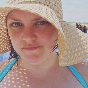 Meet your Posher, Ally