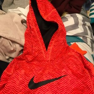 Size yl but is more an adult small