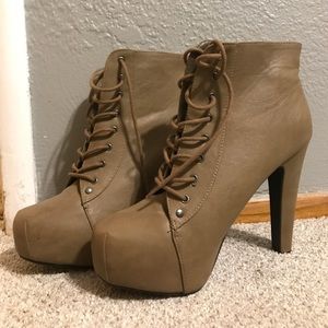 Bootie heels size 10