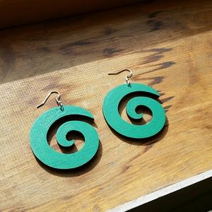 Swirl wooden earrings