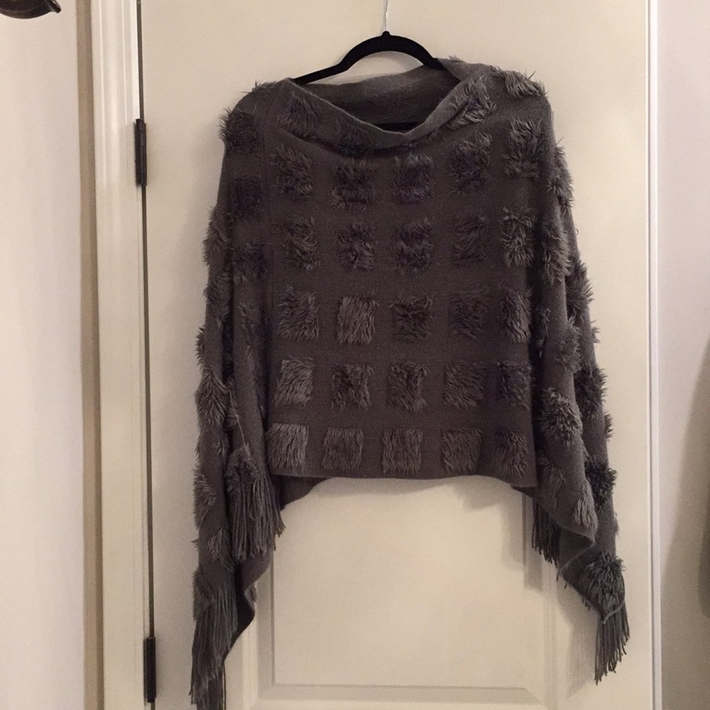 Grey soft pullover Shaw